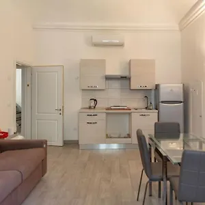 Apartment Beautiful In Quite Area