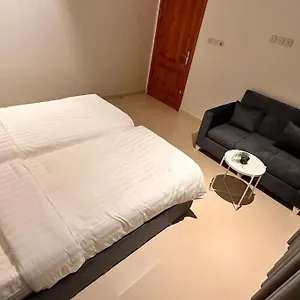 تحقق من التوفر