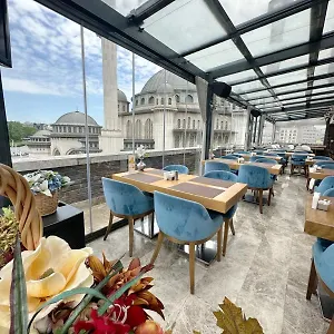 تحقق من التوفر